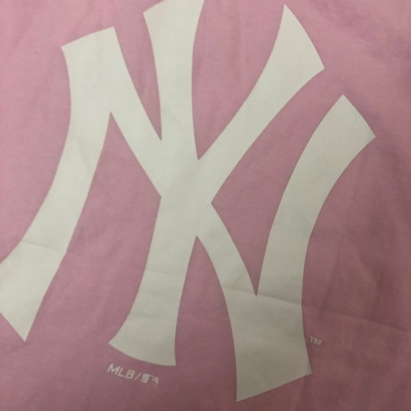 MLB Korea Logo Tee - Picture 3 of 7